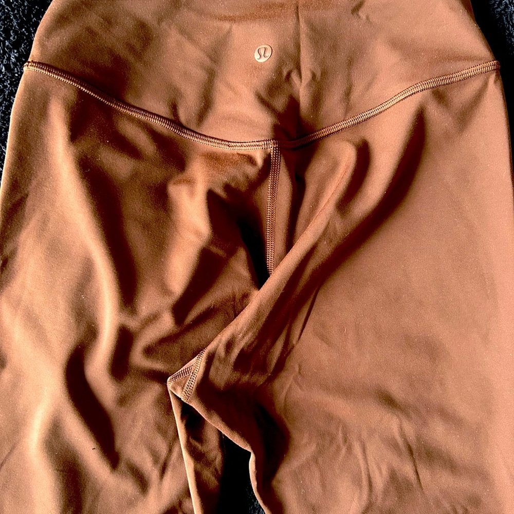 Lava cake brown colour like new leggings